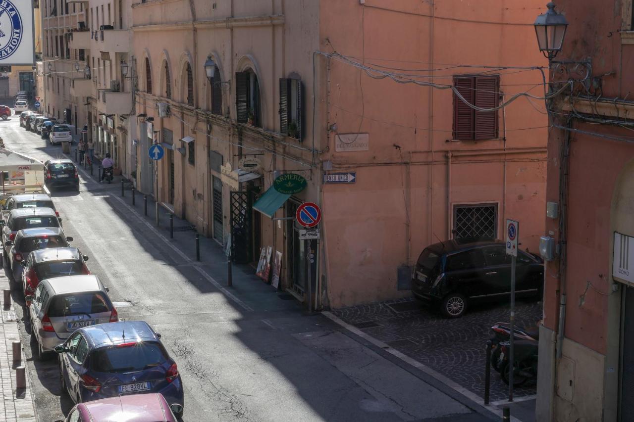 Central Guest House Civitavecchia Eksteriør bilde